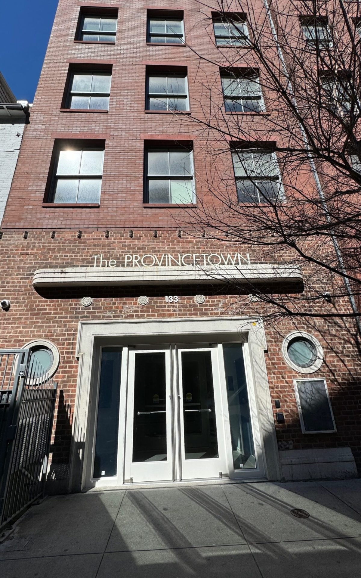 building-front-nyc